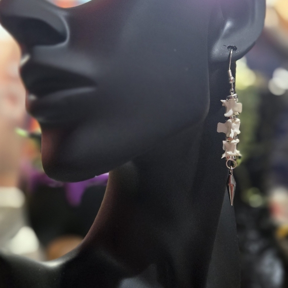 Jewelry made with Snake Vertebrae - Picture 16 of 16